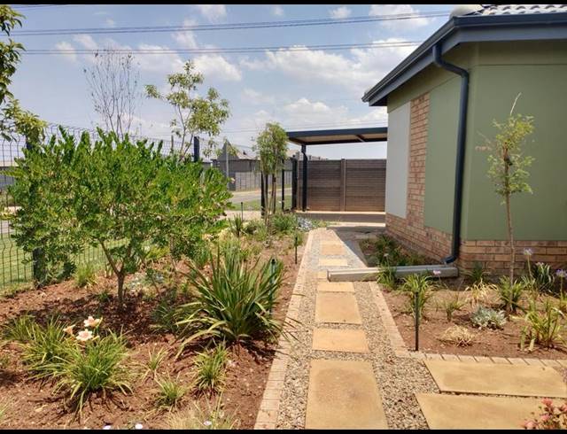 3 BEDROOM SIMPLEX FOR SALE IN ALBERTSDAL